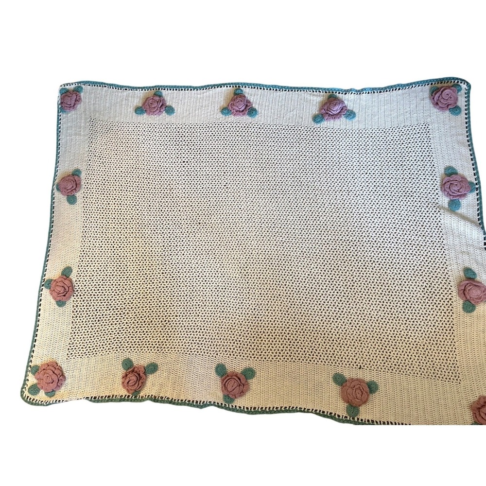 Vintage knit afghan/Throw 3D flowers cream - Picture 3 of 9